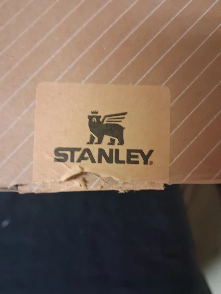 Brand New Stanley Quencher H2.0 FlowState 40oz Stainless Steel Tumbler